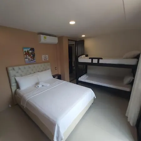 Hotel Casa Lopez 3*